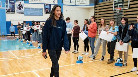Ann Arbor Skyline's Harper Murray named USA TODAY Girls Volleyball POY