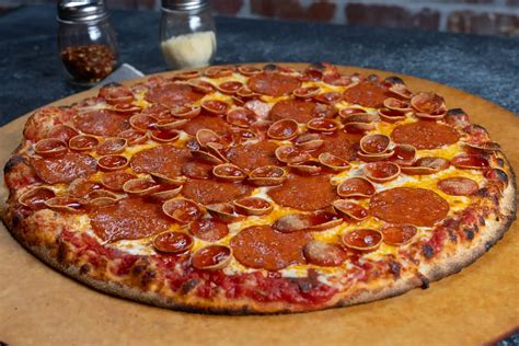 Deliciously Authentic Pizza | Broken Arrow | Old World Pizza