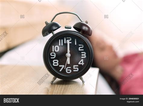 Alarm Clock Showing 6 Image & Photo (Free Trial) | Bigstock