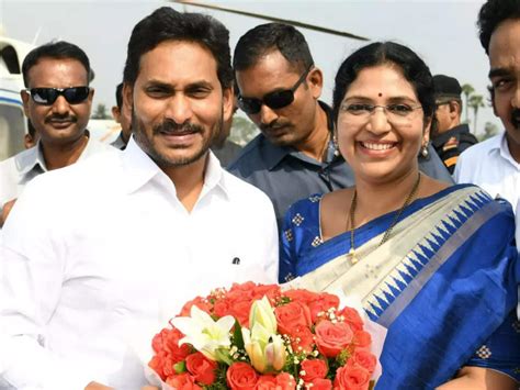 Varudu Kalyani,YSRCP ఎమ్మెల్సీకి జగన్ ప్రమోషన్.. పార్టీలోనే తొలిసారి ఈ ...