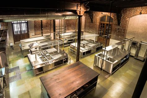 Head To Mag St Bread Co Bandra For Delectable Breads & Dips | LBB, Mumbai