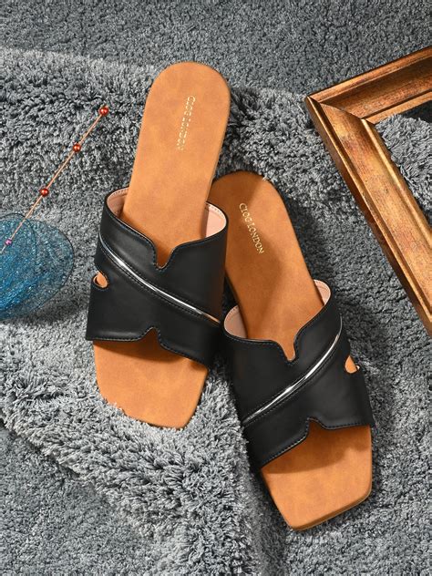 Women’s Black Flats – CLOG LONDON