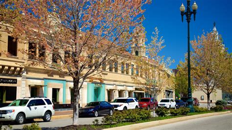 Country Club Plaza, Kansas City Vacation Rentals: house rentals & more ...
