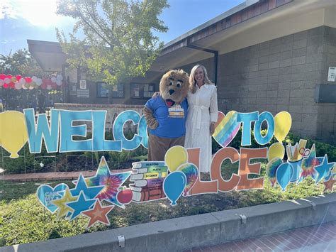 Principal's Message – Administration – La Cañada Elementary
