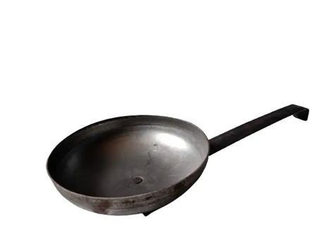 Heavy Duty Iron Sambrani Dhoop Stand, Dhoop Dhuni, Iron Charcoal ...