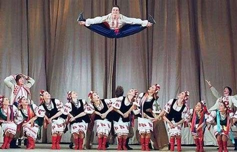 Украинские народные танцы: наследие предков и символ самобытности ...