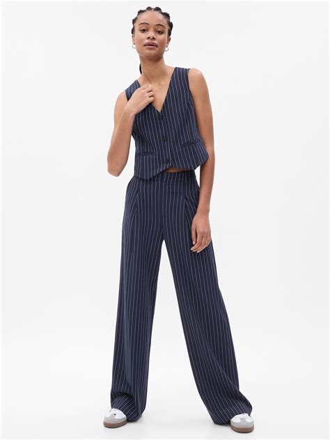 Pleated Wide Leg Trousers