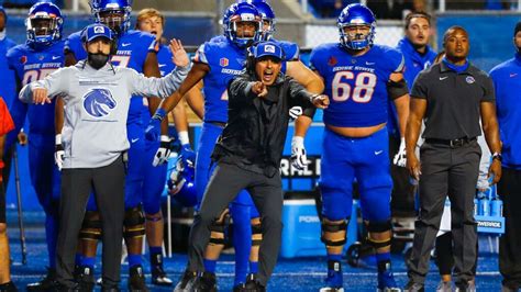 Boise State Broncos will win division, football magazine projects ...