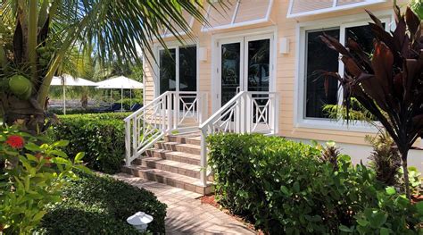 DOLPHIN COVE (Freeport, Bahamas - Grand Bahama Island) - Guesthouse ...