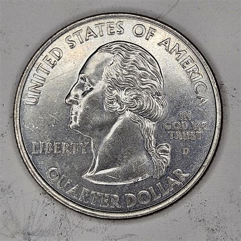2001 d Rhode Island State Washington Quarter- USA Coin | Property Room