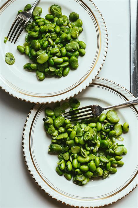 Sautéed frozen edamame and broad (fava) beans - Lagom
