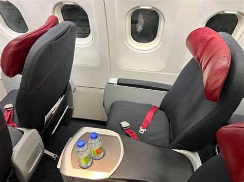 Air Canada Rouge Business Class 的图像结果