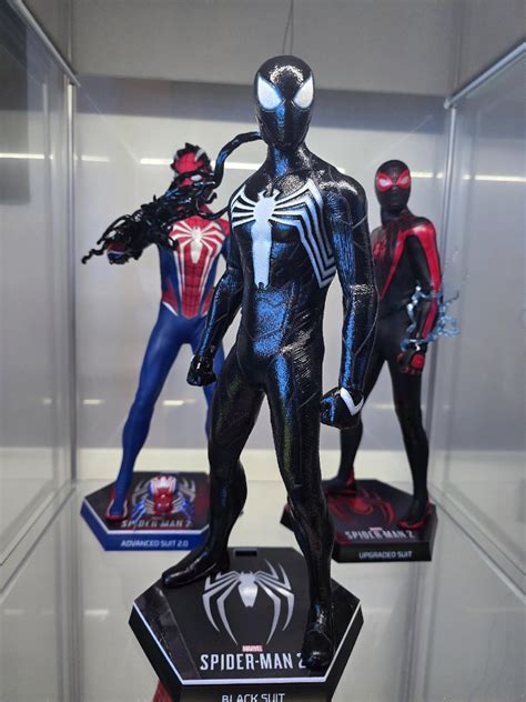 Black Suit Spidey : r/hottoys