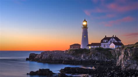 Portland Head Light lighthouse in Cape Elizabeth, Maine, USA | Windows ...