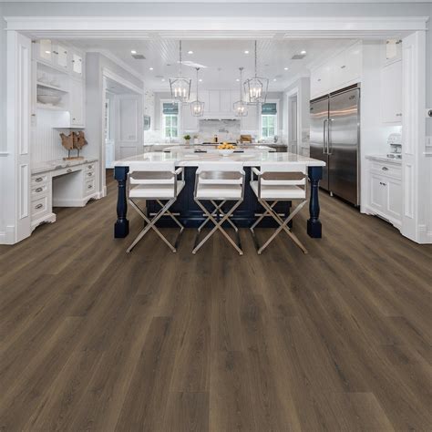 TX101 in King Oak Flooring | TRUCOR