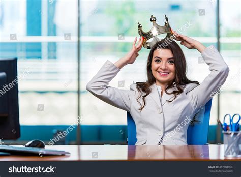 Businesswoman Sitting in Office Stock 的图像结果