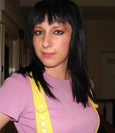 junge Krankenschwester sucht lebensfrohen Partner in Offenburg ...