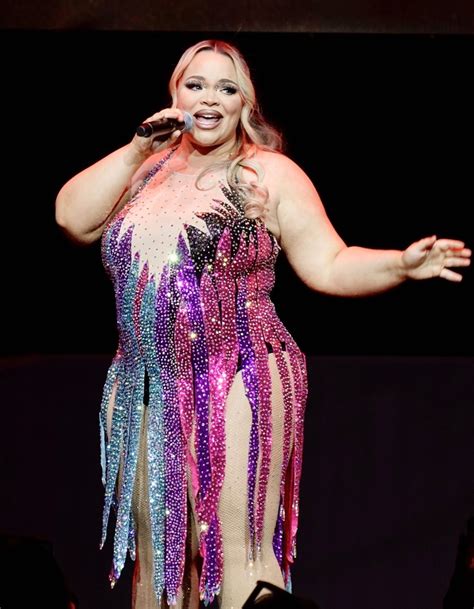 Trisha Paytas Lights Up Chelsea Theater • CelebMafia