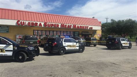 SAPD: 2 injured when security guard drops gun, gun goes off