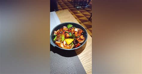 On Toes Is Melange Of Various Cuisine Under One Roof | LBB