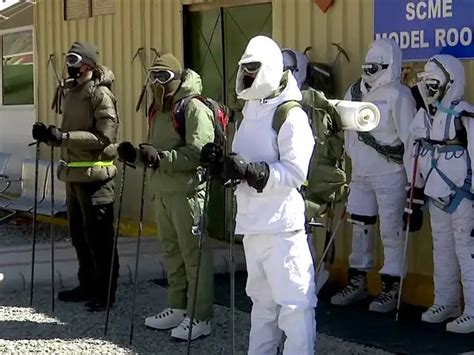 Growing vegetables - Indian Army readies itself for harsh winter ahead ...