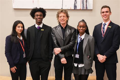Sir Mick Jagger makes surprise visit to his old school – The Irish News