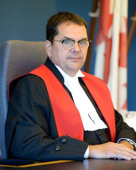 La place de Simon n’est pas en prison