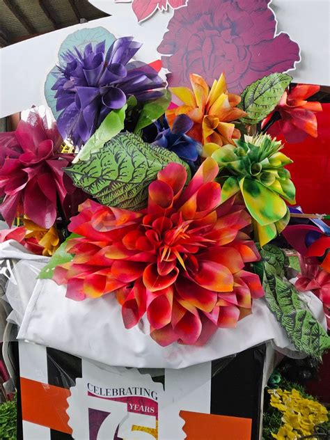 U3A Flower Power entry into the 2025 Carnival of Flowers Parade ...