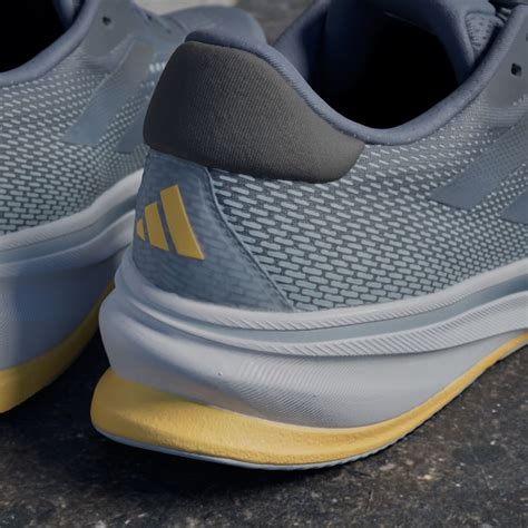 Tenis de Running Supernova Rise