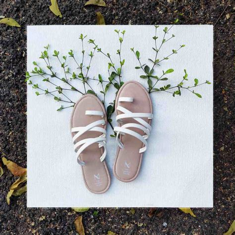 Mittai Beige Off White – The Madras Trunk