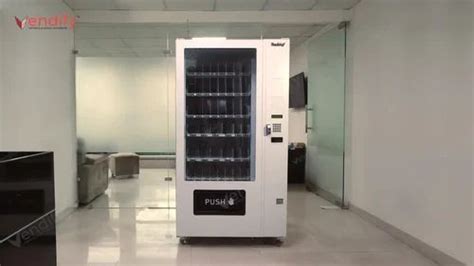 Snacks Vending Machine - Industrial Vending Machine With Card Reader ...
