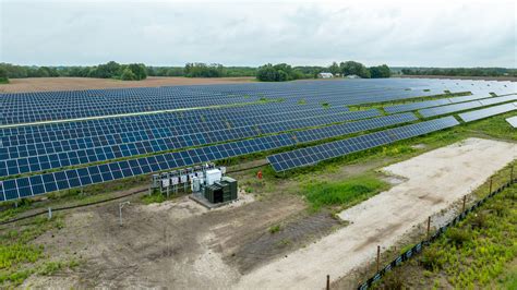 Solar Spotlight: Cameron Solar Project (Peoria, IL) - Summit Ridge ...