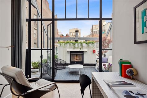 Billionaire singer Taylor Swift's homes through the years ...