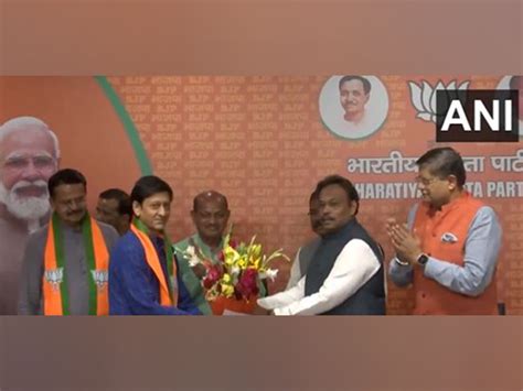 Former BJD MPs Bhartruhari Mahtab, Sidhant Mohapatra join BJP