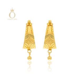 Daily Dazzle Gold Studs