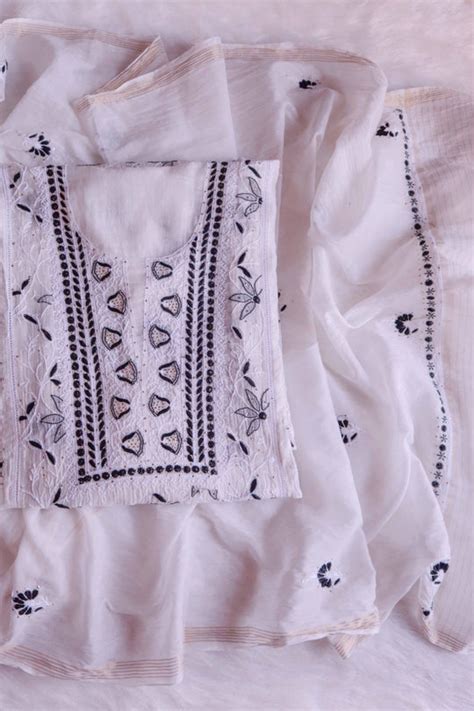 Premium Collection – Page 2 – Noor Chikankari