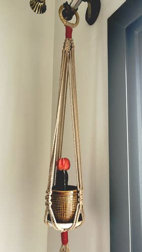 Two-Tone Plant Hanger | Knot Square