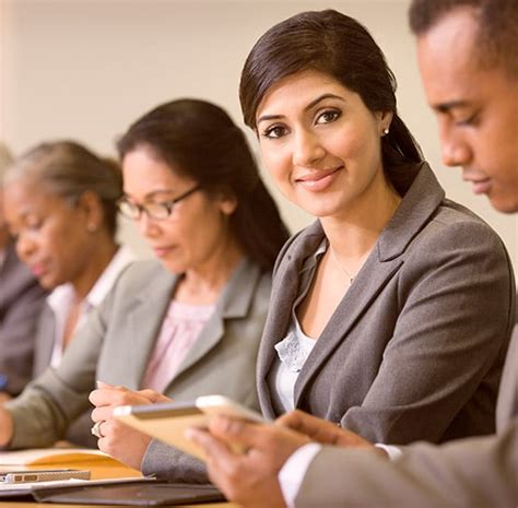 Compliance and Secretarial Services | Grant Thornton Bharat