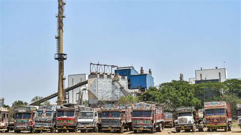 Govt prepares fund of Rs 1 lakh crore for reviving small, medium industries