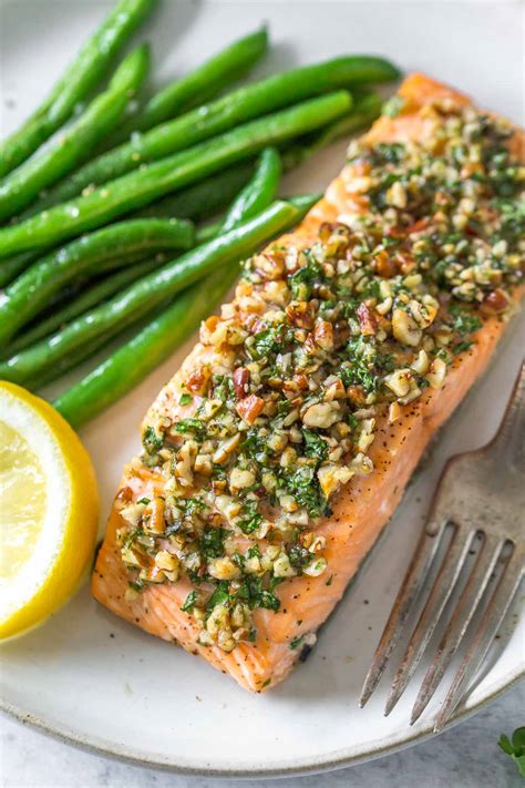 Pecan Crusted Salmon Recipe (5 Ingredient) - Simply Whisked