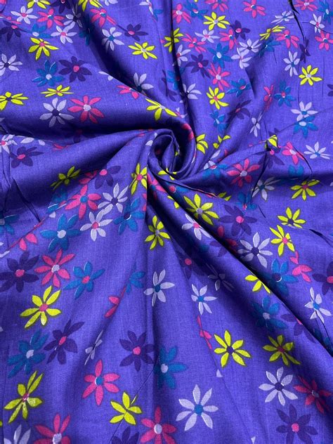 Vibrant Daisy Pop Rayon – Hk Cloth House