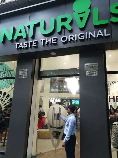 Naturals Ice Cream Parlour, Kolkata - Restaurant Reviews, Phone Number ...