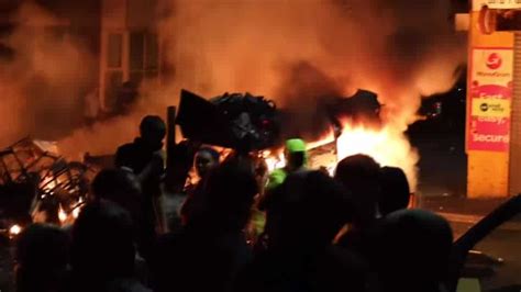 Leeds riots: Viral video shows bus being set on fire amid unrest in UK ...