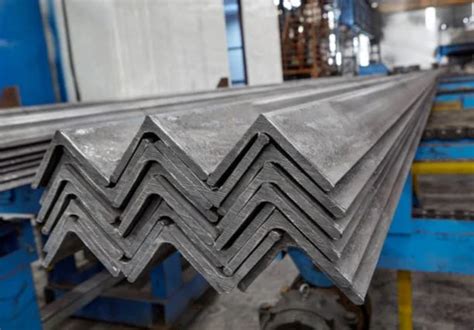 Stainless Steel Angle - Wholesale Trader from Mumbai