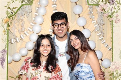 The Photobooth Culture - Booth - Jubilee Hills - Weddingwire.in