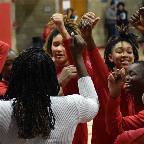 Girls Basketball Team 的图像结果