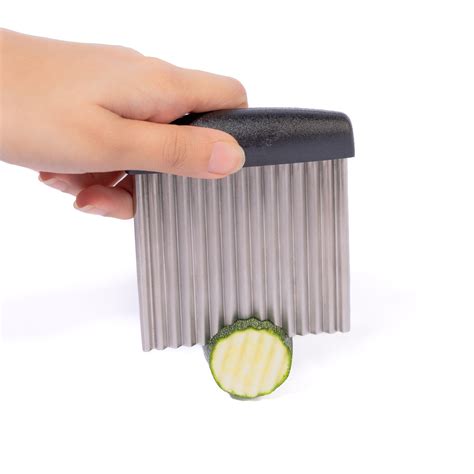 Crinkle Cutter - Rena