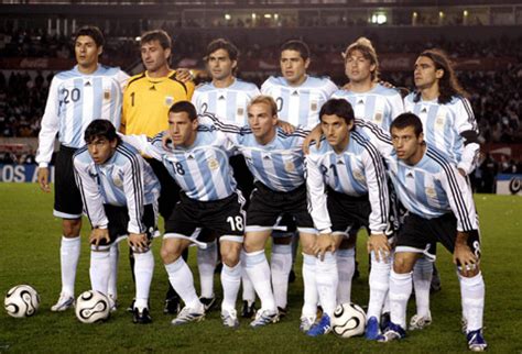 阿迪达斯发布阿根廷国家队全新主场球衣 - 球衣 - 足球鞋足球装备门户_ENJOYZ足球装备网