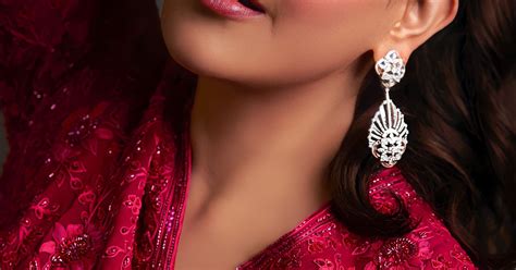 Kajal Aggarwal new photoshoot in Red