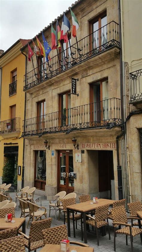 REVOLUTUM HOSTEL (Salamanca) - Hostel Reviews, Photos, Rate Comparison ...